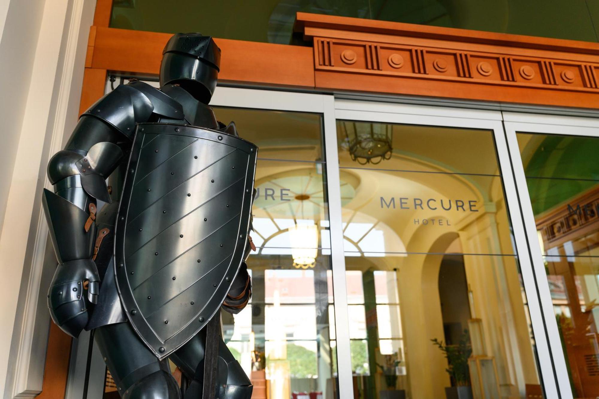 Mercure Szekesfehervar Magyar Kiraly Εξωτερικό φωτογραφία