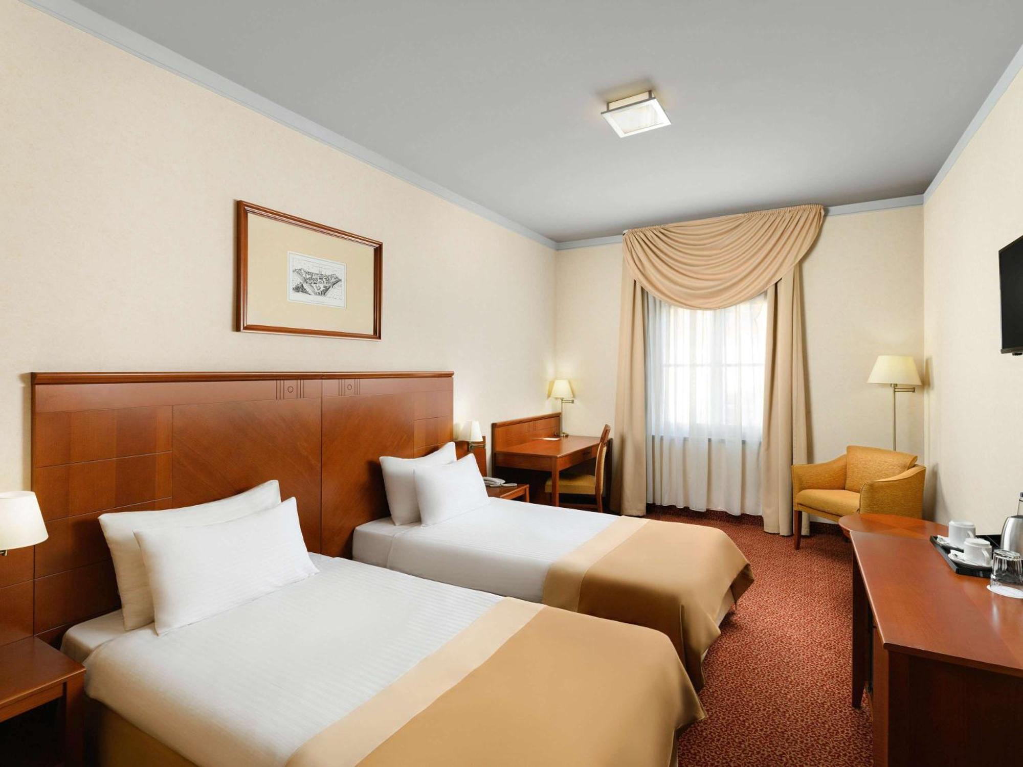 Mercure Szekesfehervar Magyar Kiraly Εξωτερικό φωτογραφία