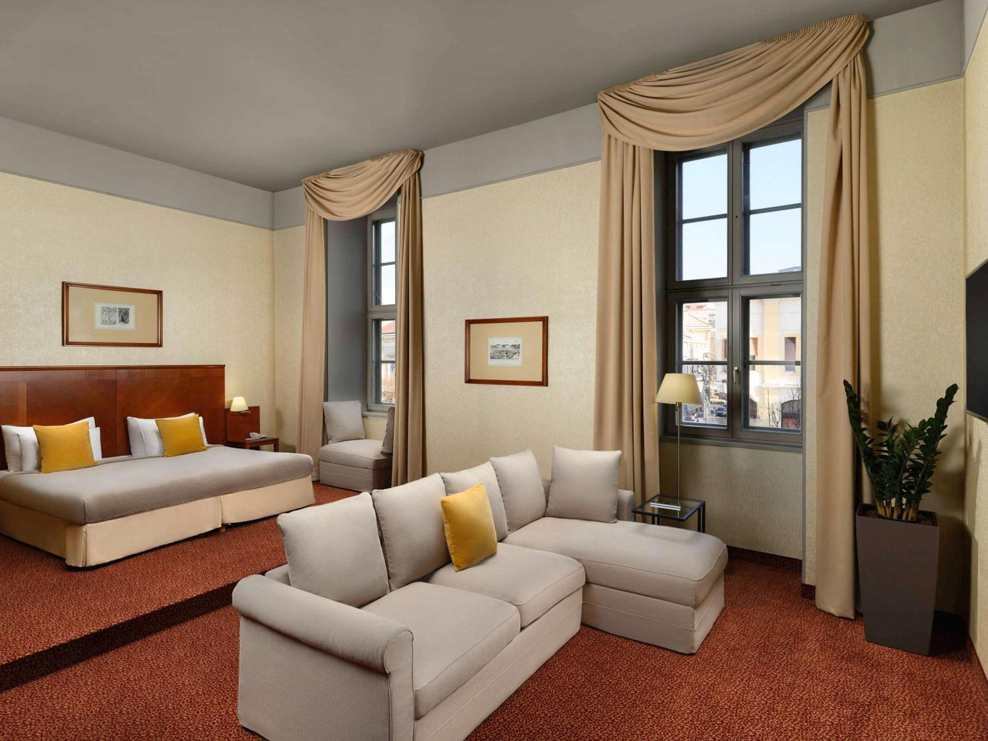 Mercure Szekesfehervar Magyar Kiraly Εξωτερικό φωτογραφία