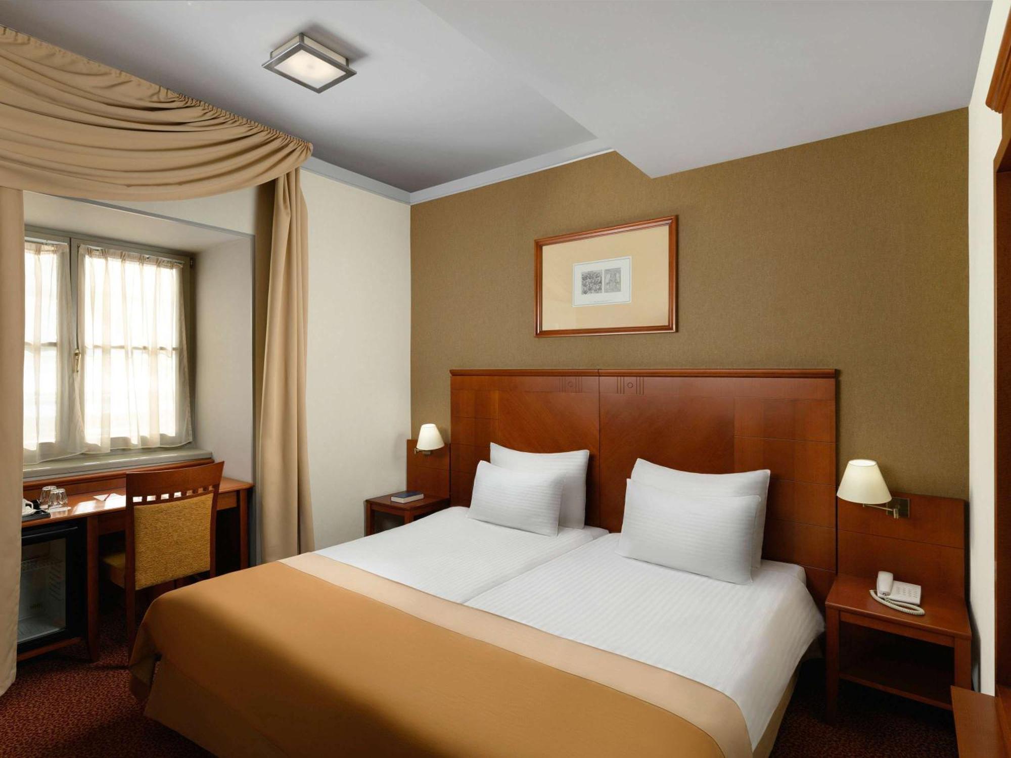 Mercure Szekesfehervar Magyar Kiraly Εξωτερικό φωτογραφία