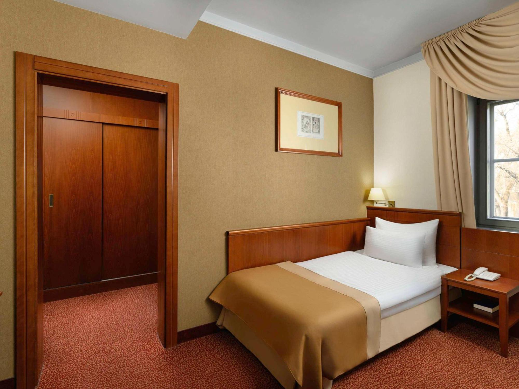 Mercure Szekesfehervar Magyar Kiraly Εξωτερικό φωτογραφία