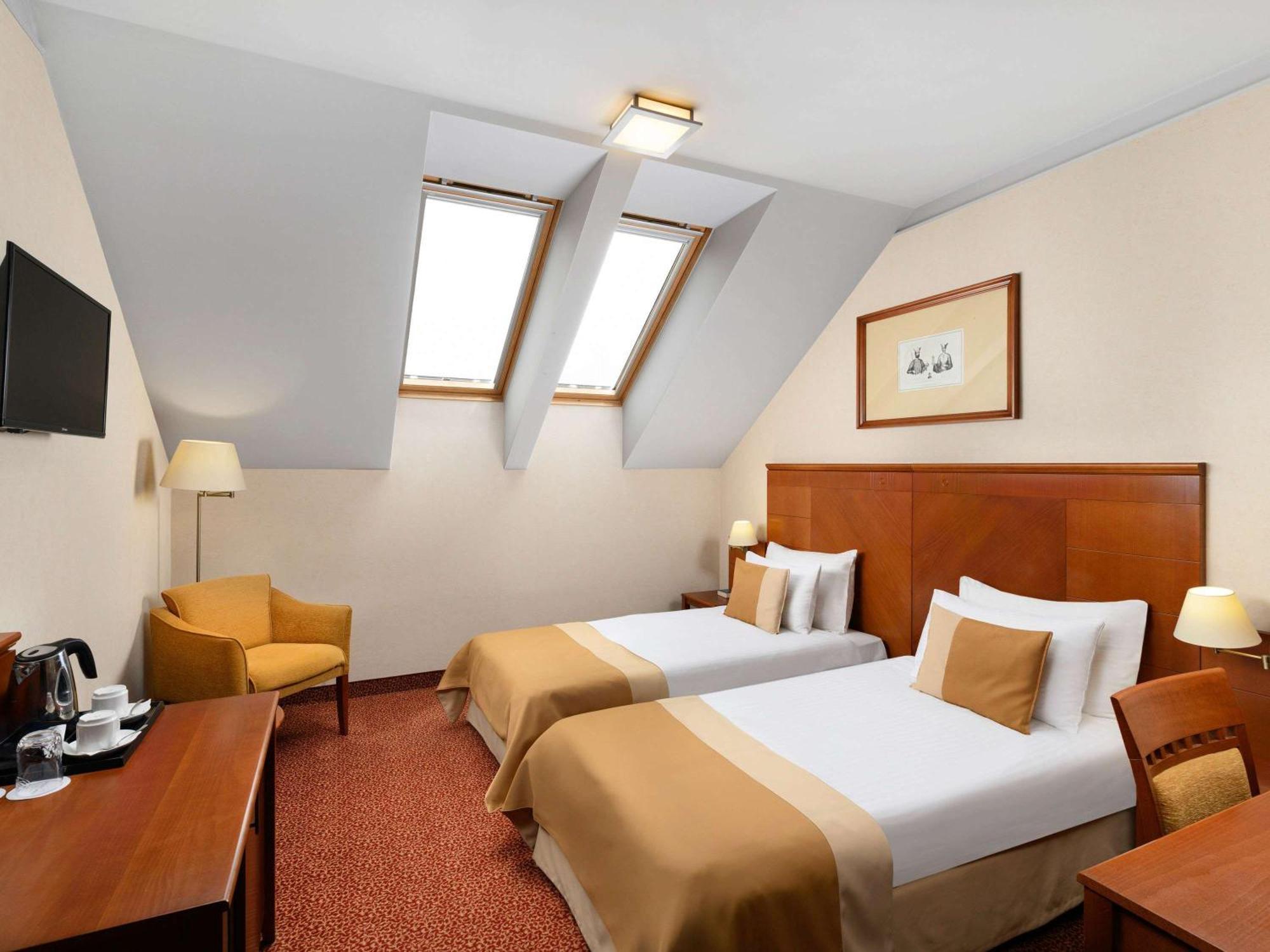 Mercure Szekesfehervar Magyar Kiraly Εξωτερικό φωτογραφία